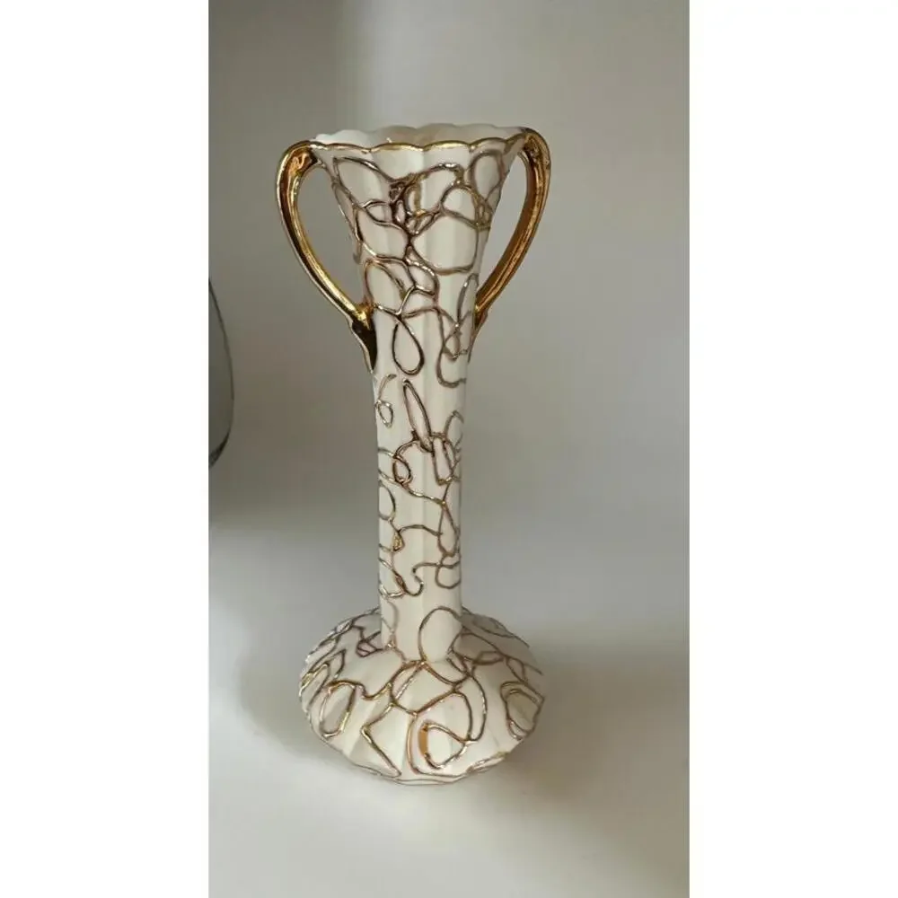 Lefton bud vase